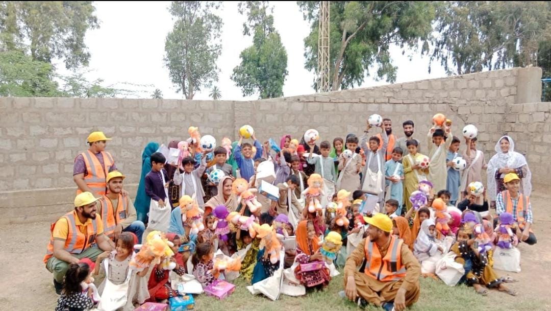 Eid Gift Distribution In Community School, Sakaran Hub