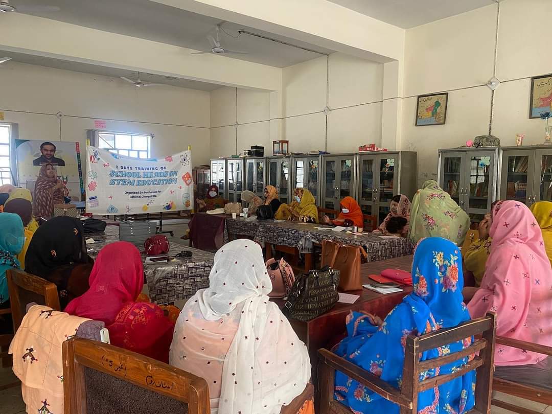 Training Workshops for 25 Primary School Heads in Khuzdar